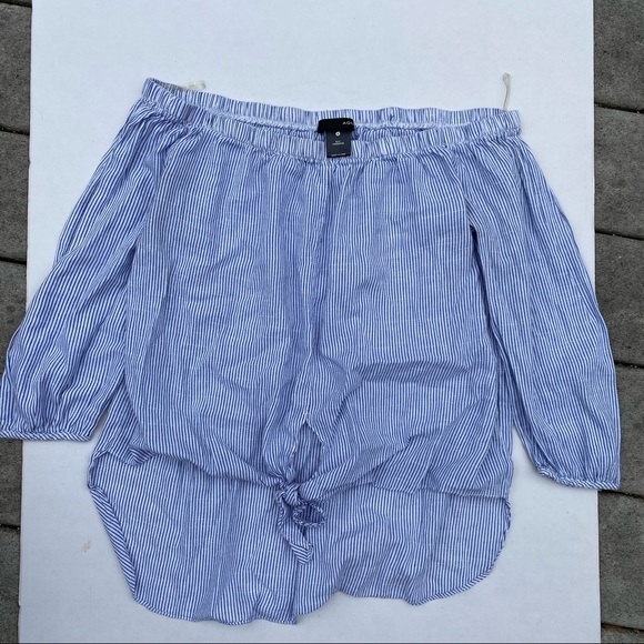 AQUA Women’s Stripes Off Shoulder Knots Front Tops - Picture 4 of 5